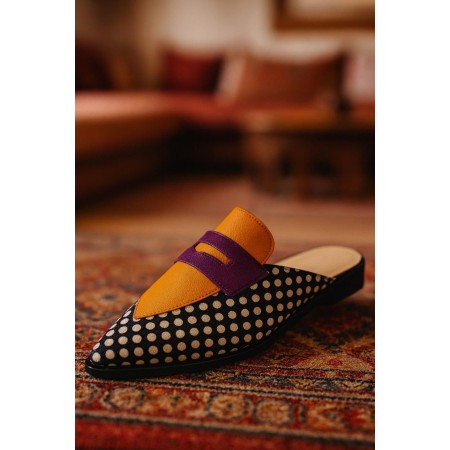 Des mules élégantes au motif pois